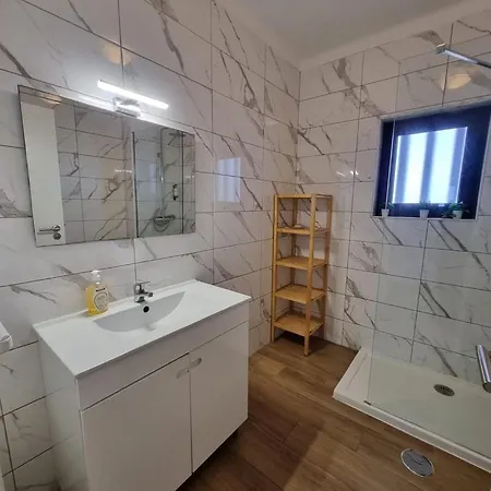 The Concierge - Prime Center L3