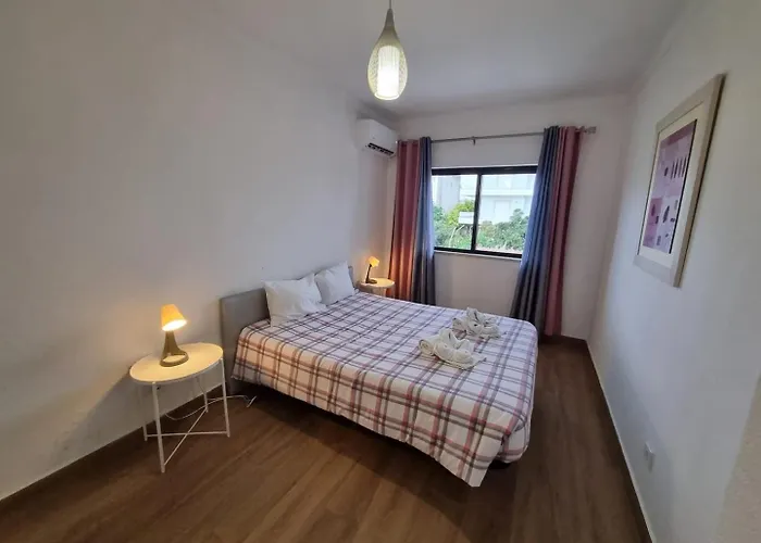 The Concierge - Prime Center L3 アパート *